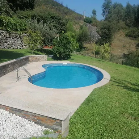 Kombi House Semesterbostad Terras de Bouro