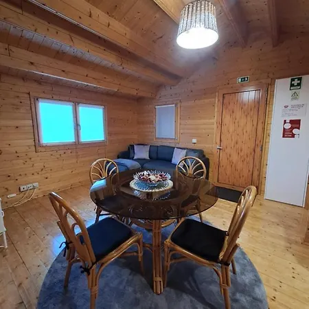 Semesterbostad Kombi House Terras de Bouro