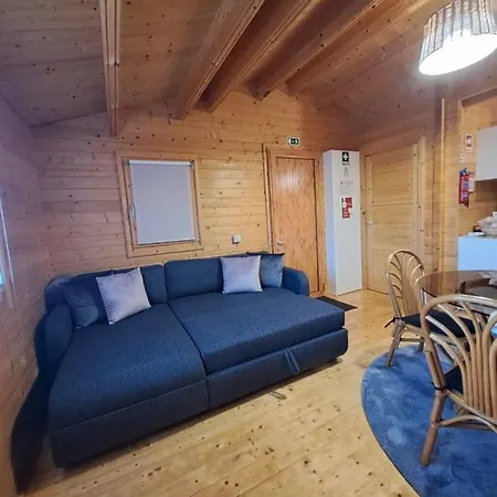 בית נופש Kombi House *